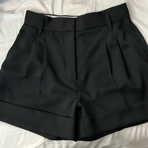 Wilfred Labyrinth Short